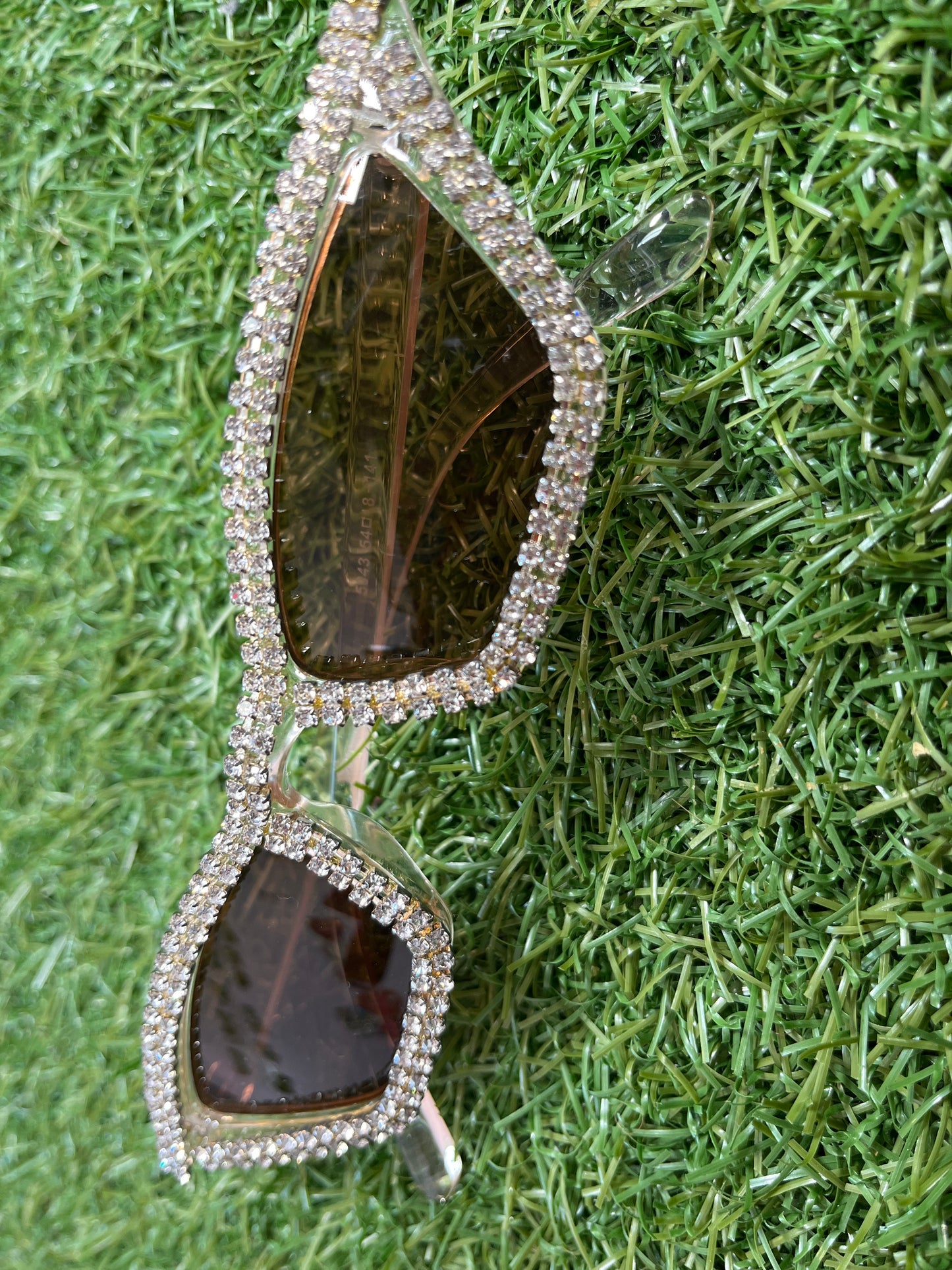 “Cat-Eye” Bedazzled Sunnies