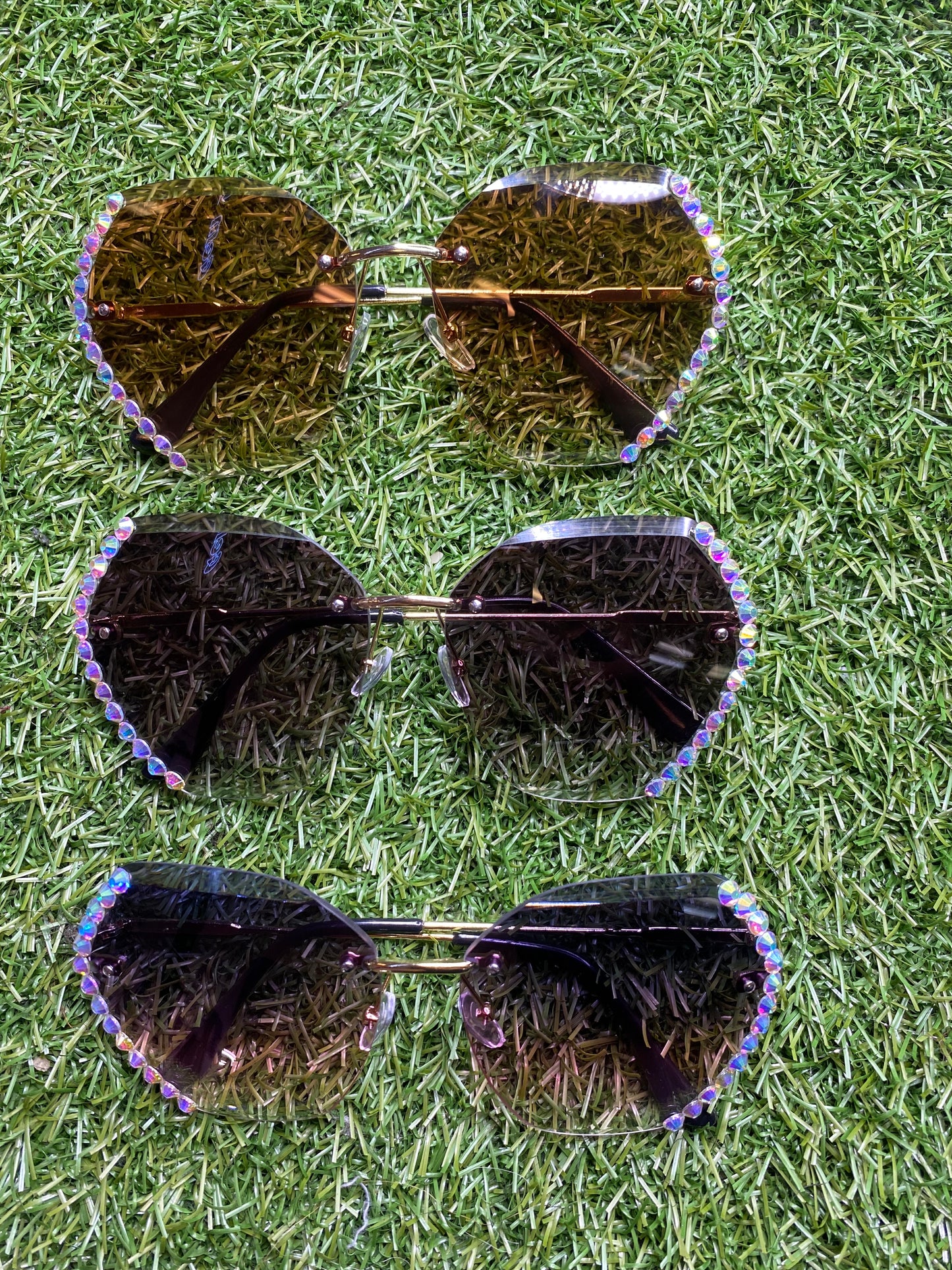 Gem Borders Sunnies