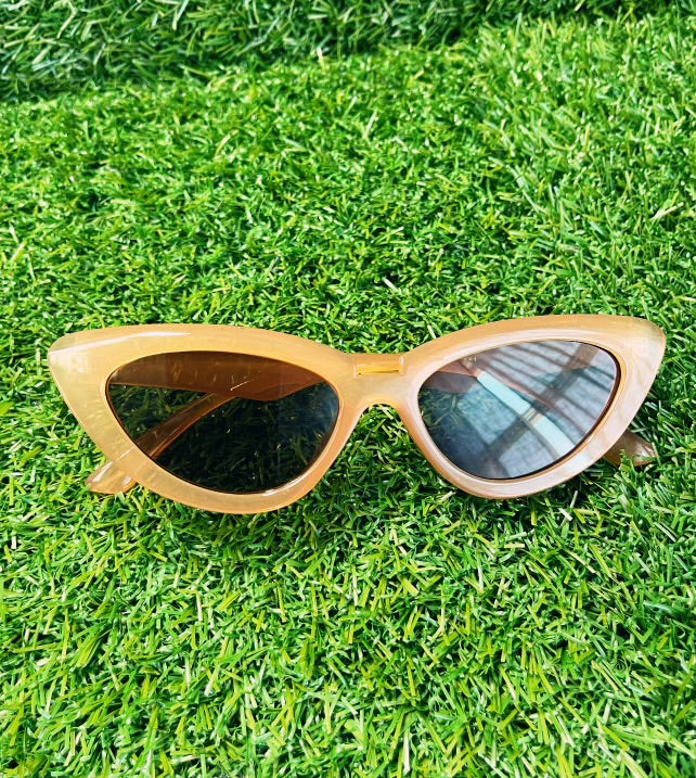 Cat-Eye Solid Sunnies